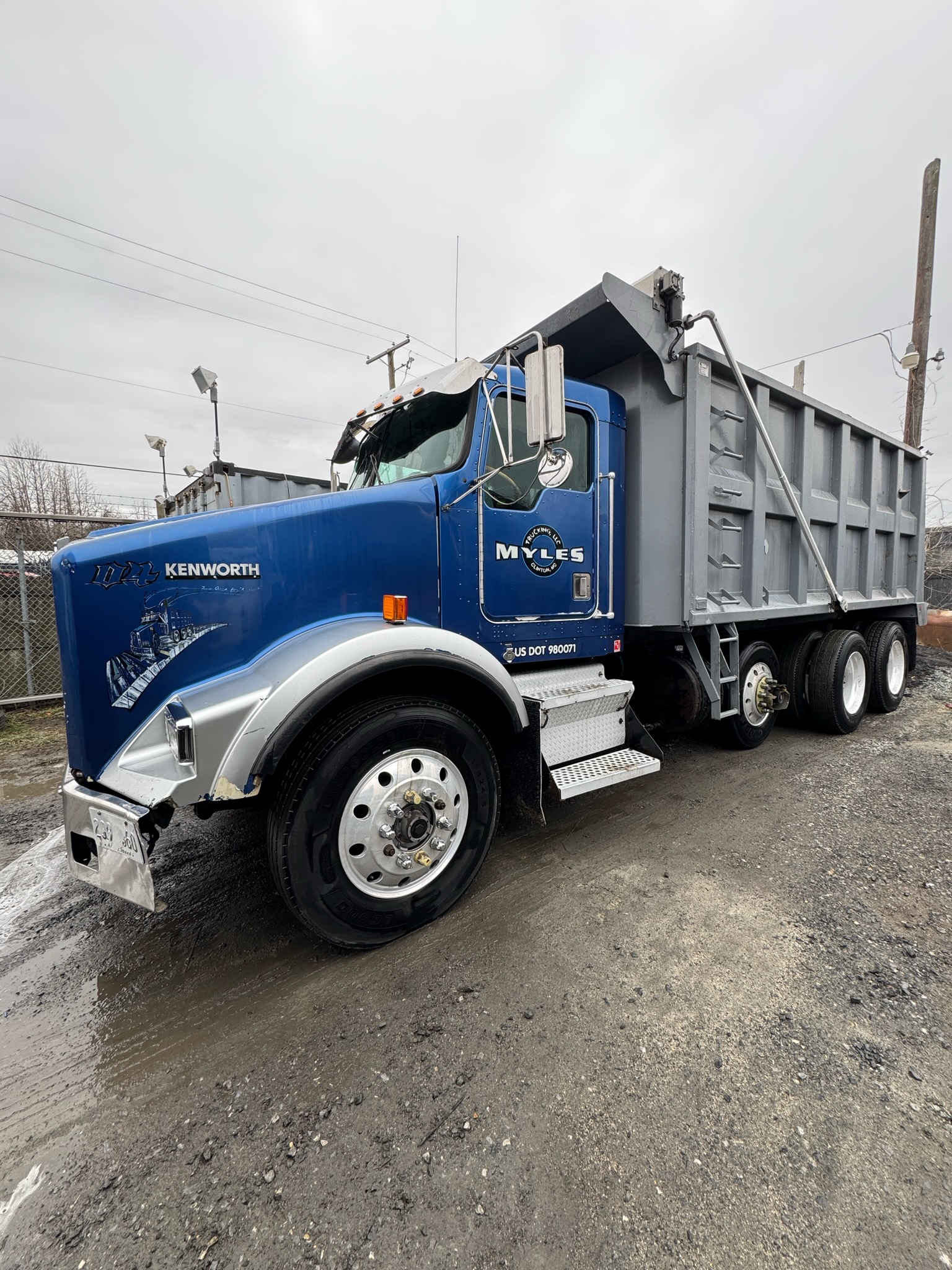 Heavy Hauling with Dump Trucks
